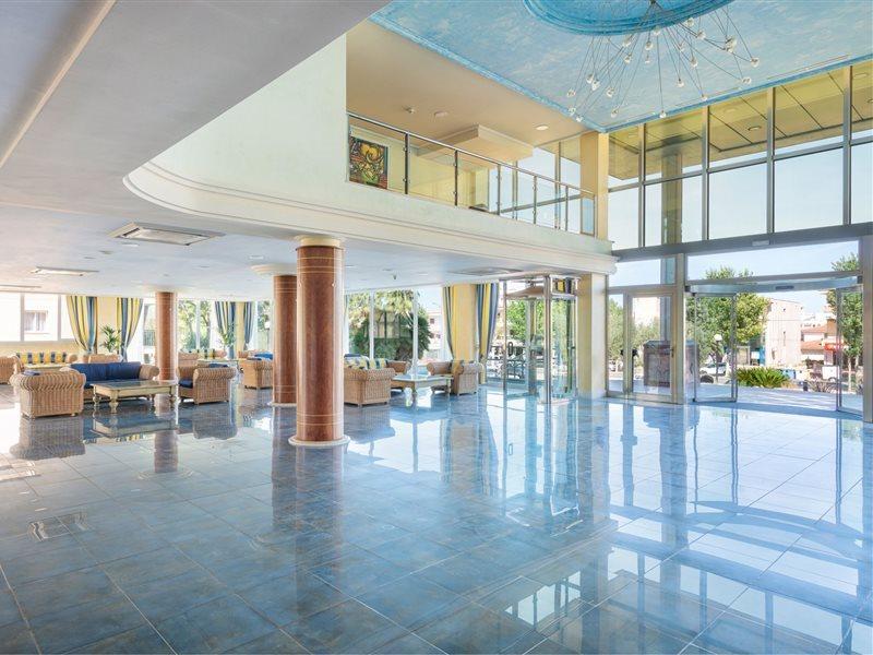Can Picafort Palace Екстериор снимка
